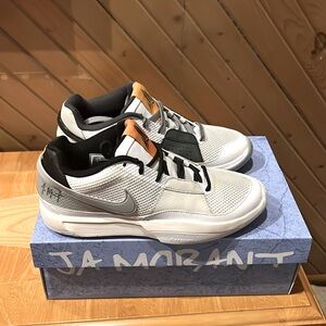 Ja 1  “White Cement” Size 8